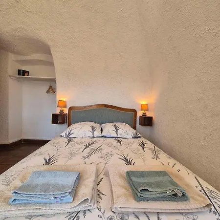 Apartment Medieval Au Coeur Du Village De *