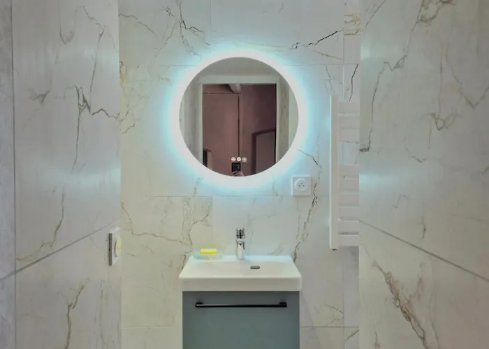 Medieval Au Coeur Du Village De *