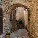 Apartment Medieval Au Coeur Du Village De *