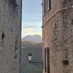 Apartment Medieval Au Coeur Du Village De Lama
