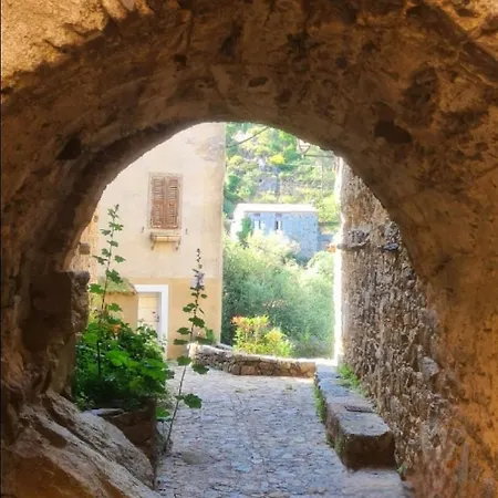 公寓 Medieval Au Coeur Du Village De *