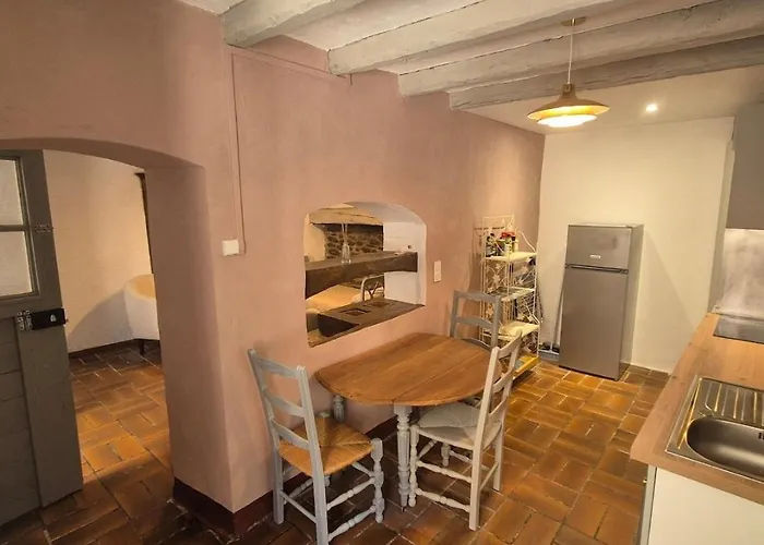 Medieval Au Coeur Du Village De